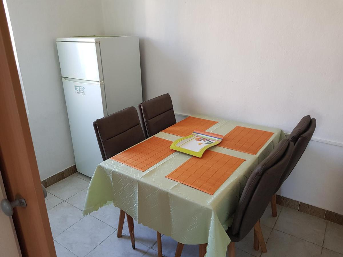 Apartments Nikol Lopar Exterior photo