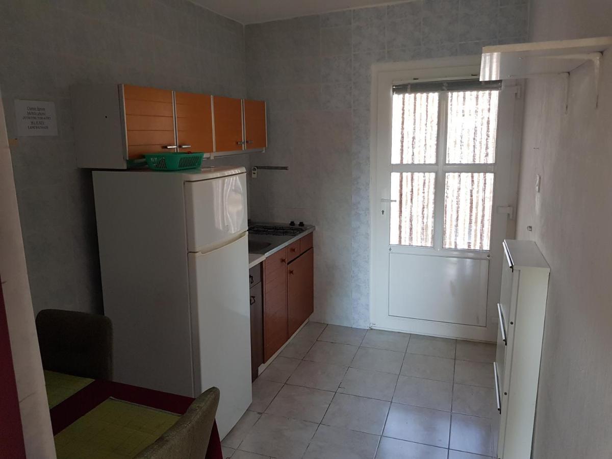 Apartments Nikol Lopar Exterior photo