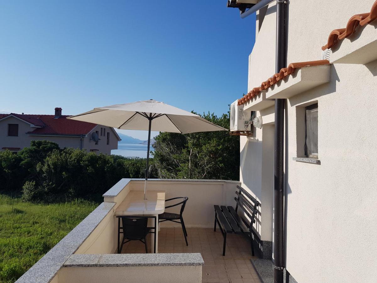 Apartments Nikol Lopar Exterior photo